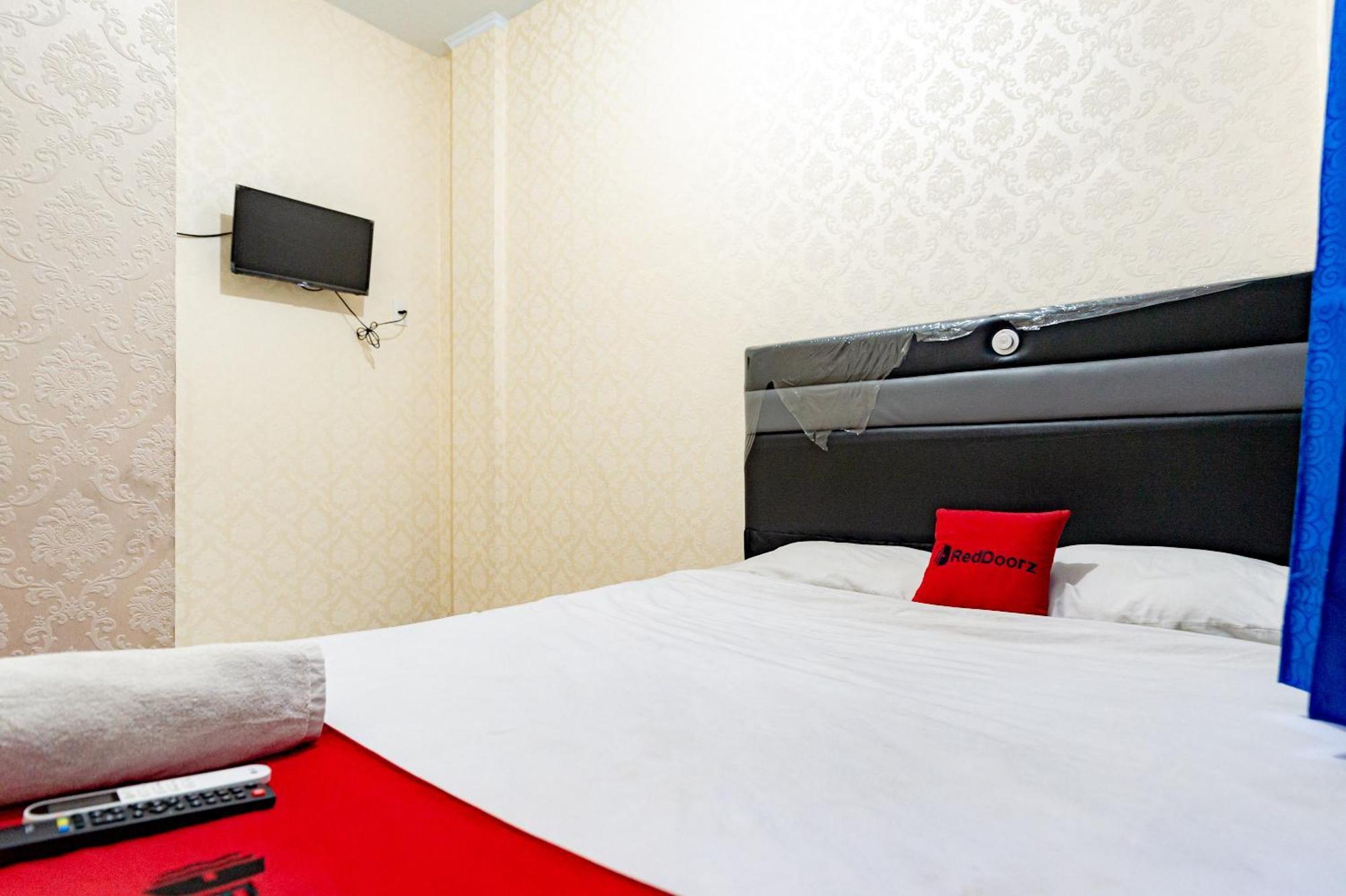 Reddoorz Near Rsud Dr Pringadi Medan 3 Otel Dış mekan fotoğraf