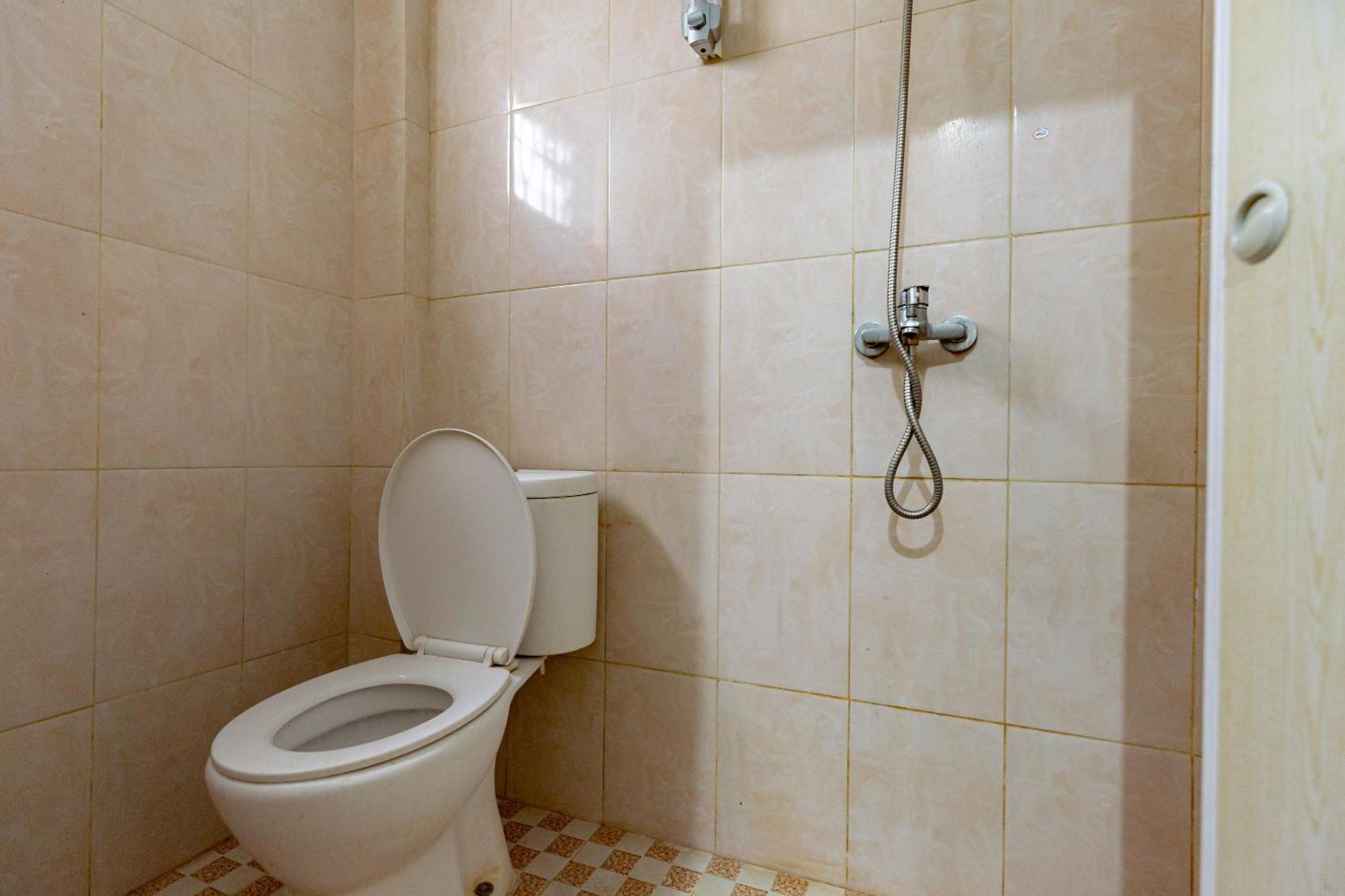 Reddoorz Near Rsud Dr Pringadi Medan 3 Otel Dış mekan fotoğraf