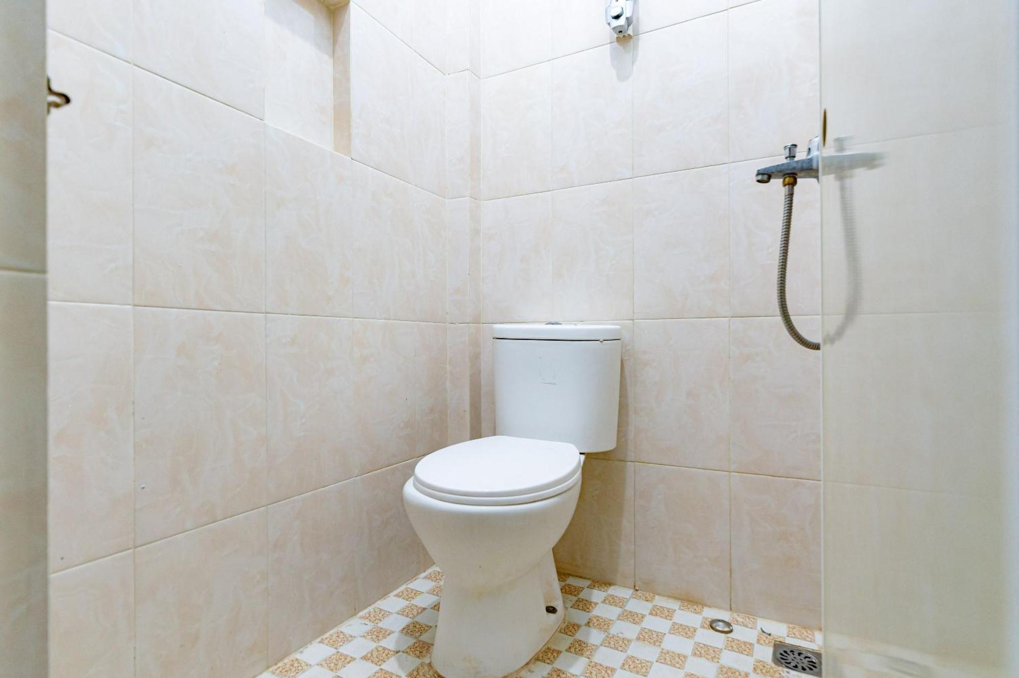 Reddoorz Near Rsud Dr Pringadi Medan 3 Otel Dış mekan fotoğraf