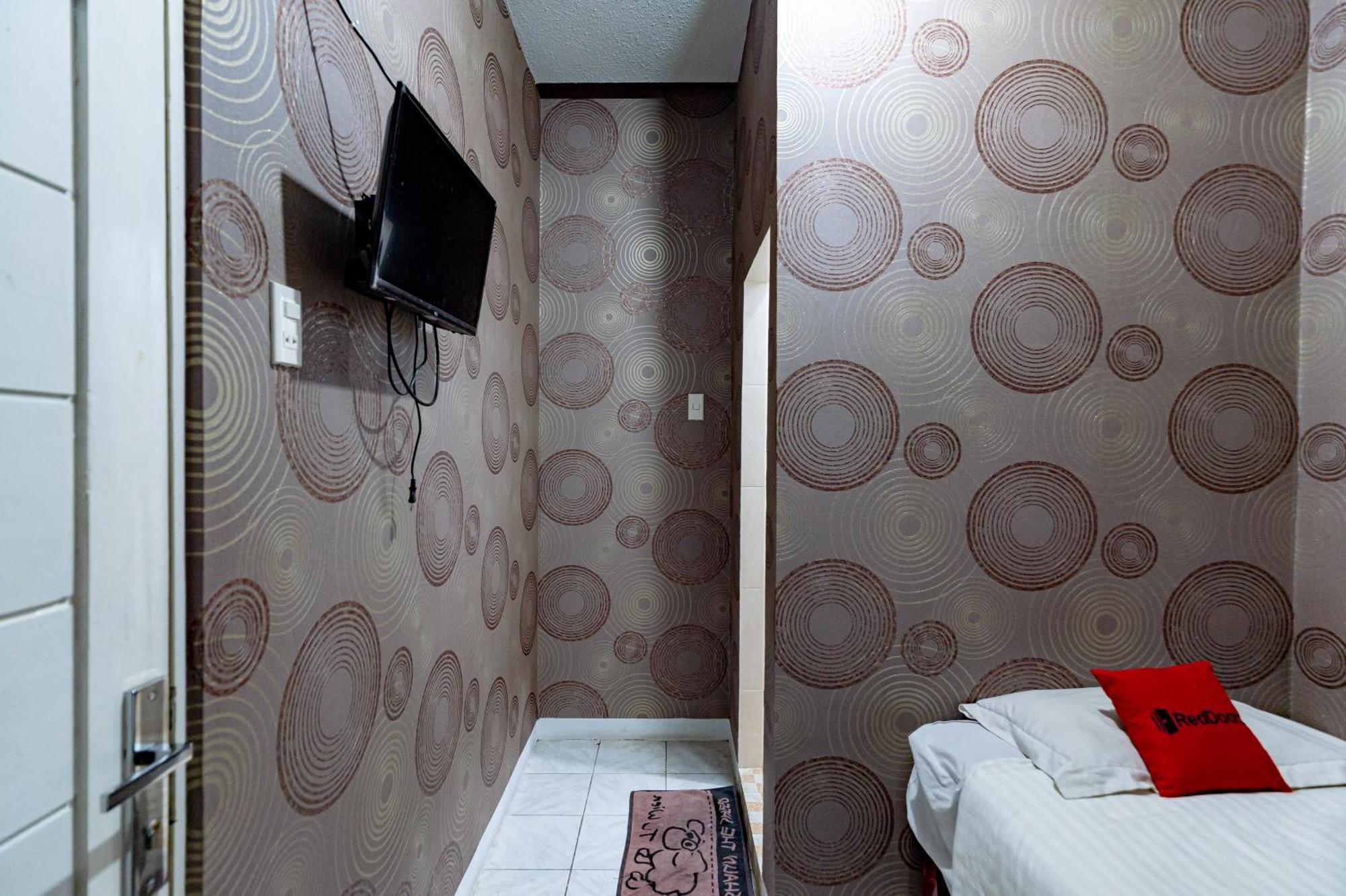 Reddoorz Near Rsud Dr Pringadi Medan 3 Otel Dış mekan fotoğraf