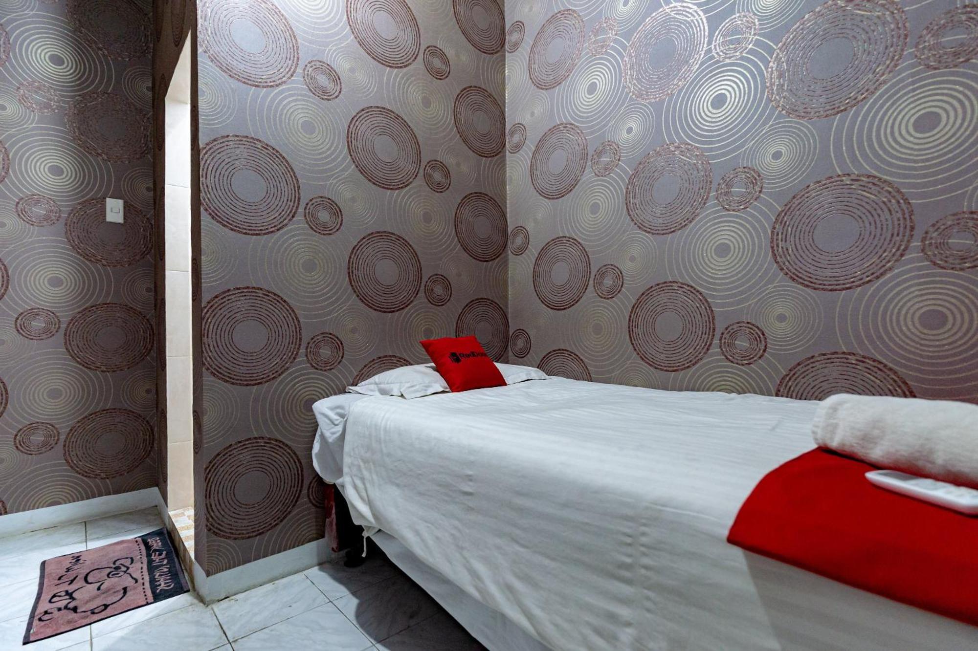 Reddoorz Near Rsud Dr Pringadi Medan 3 Otel Dış mekan fotoğraf